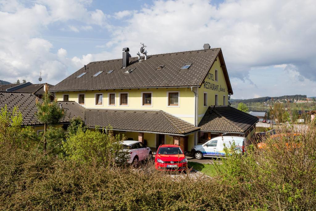 Hotel Admiral Lipno nad Vltavou Exterior foto